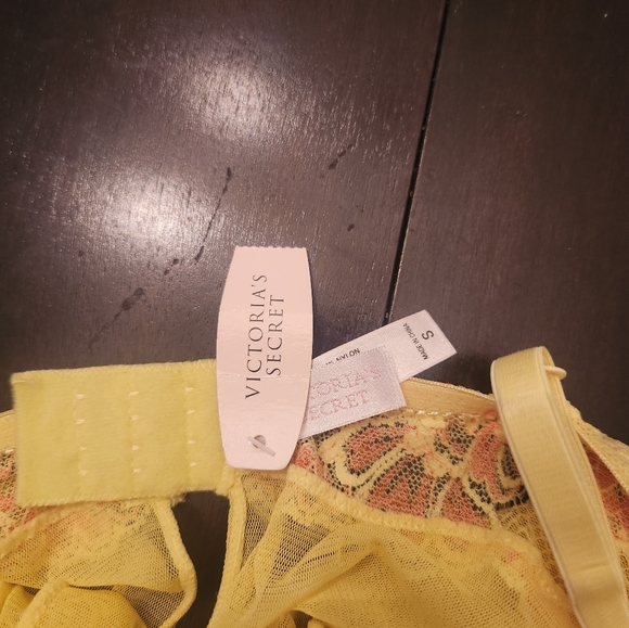 Victoria secret slip - Picture 4 of 4